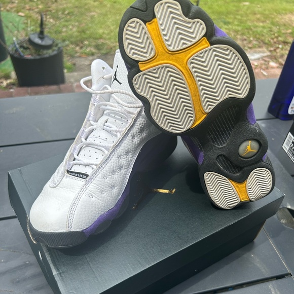 laker 13s gs